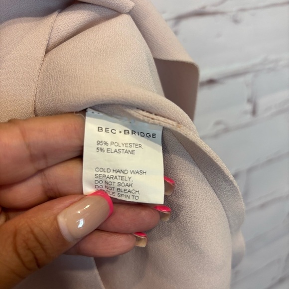 Bec + Bridge Light Pink Cross Front Mini Dress
Size 4 - Picture 5 of 5